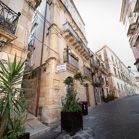Perla Marina Appartement Syracuse Buitenkant foto